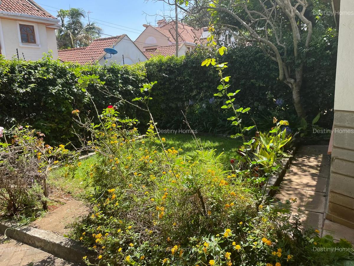 4 Bed Townhouse with En Suite in Lavington - 3