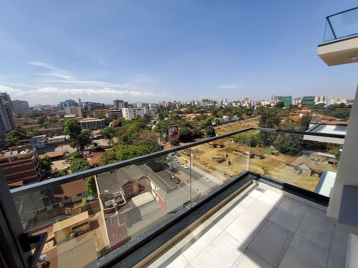 Serviced 2 Bed Apartment with En Suite in Westlands Area - 13