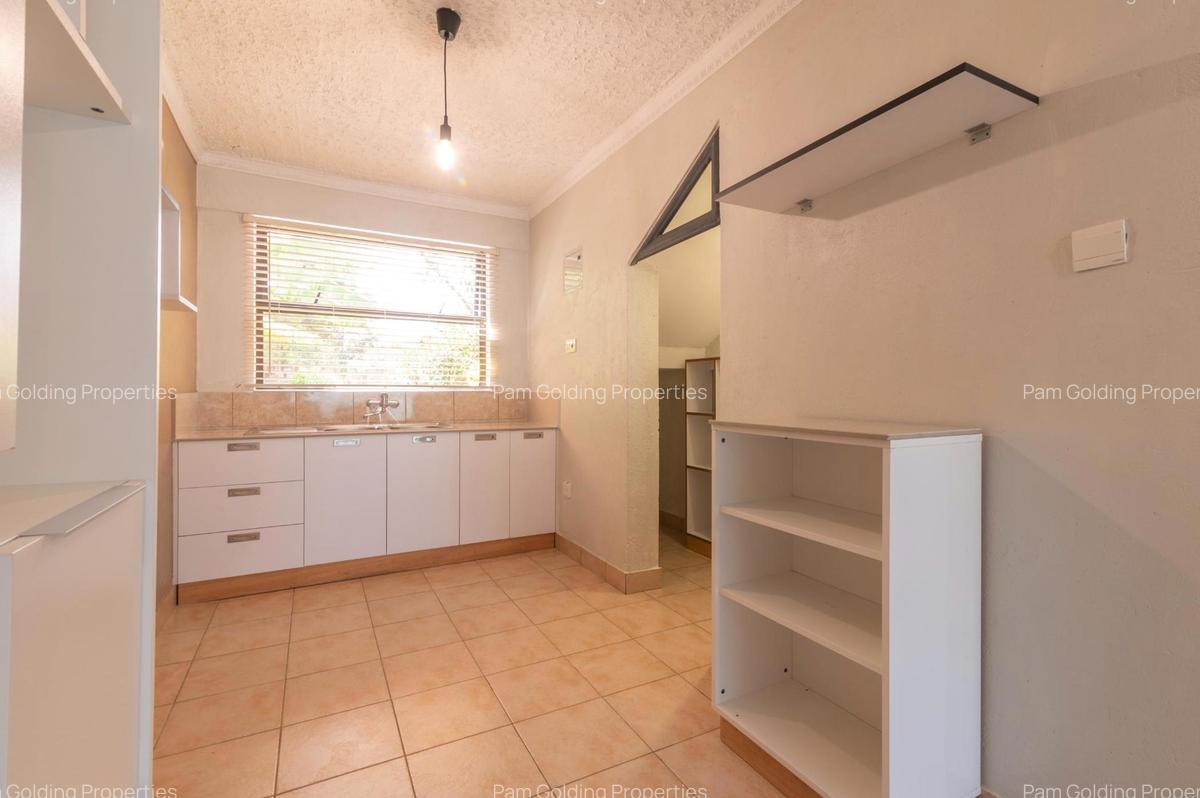 2 Bed Apartment with En Suite in Karen - 8