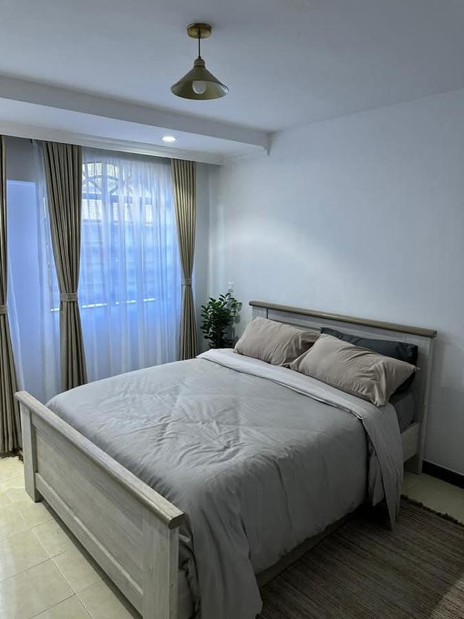 Serviced 1 Bed Apartment with En Suite at Safari Park - 3