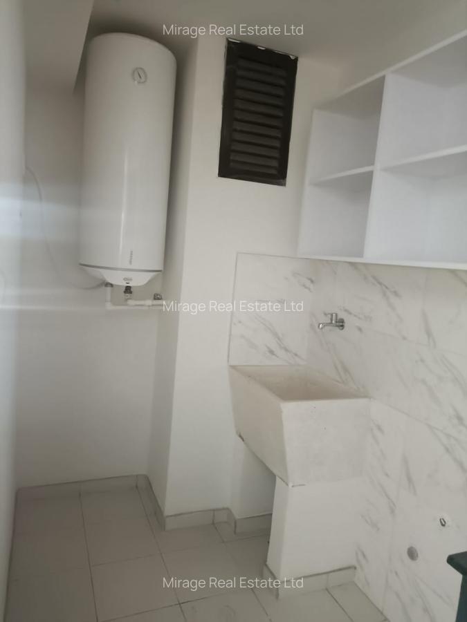 3 Bed Apartment with Swimming Pool in Garden Estate - 17