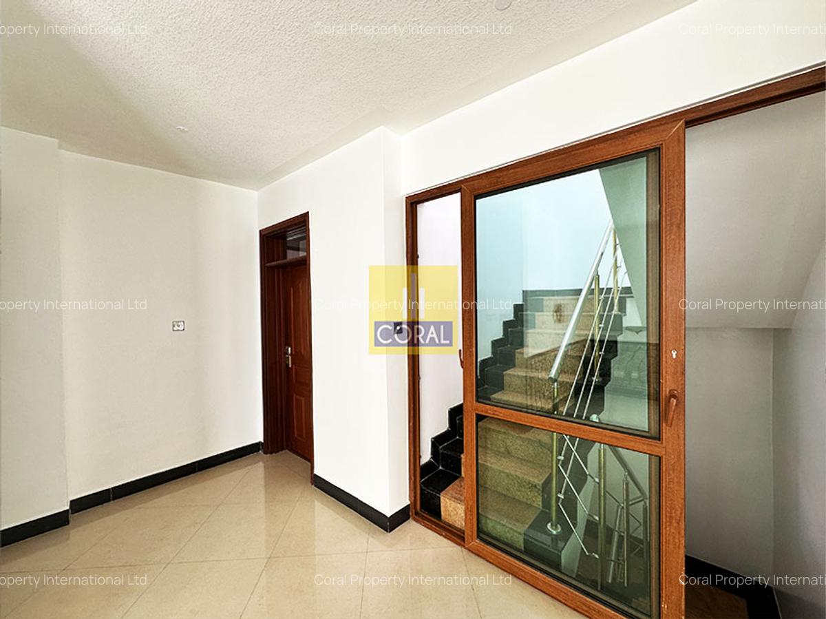 4 Bed Townhouse with Swimming Pool in Westlands Area - 12
