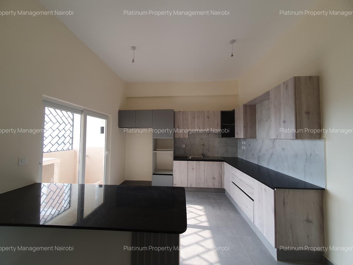 2 Bed Apartment with En Suite in Parklands - 4