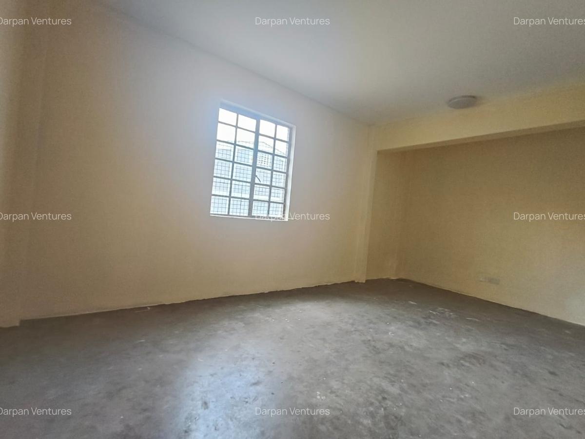 5,940 ft² Warehouse with Service Charge Included in Ruaraka - 9