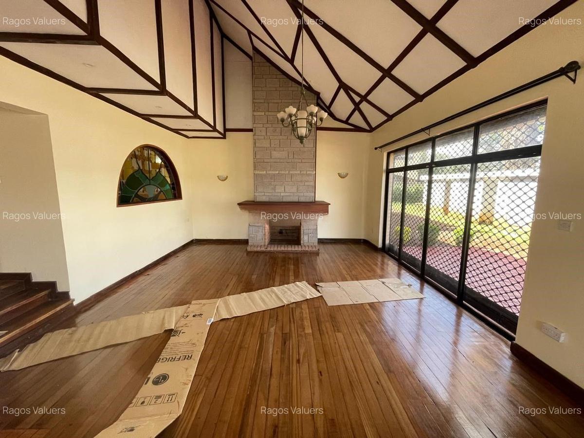 4 Bed House with En Suite at Karen Road - 1