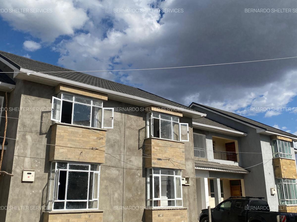 4 Bed House with En Suite at Five Star Road - 1