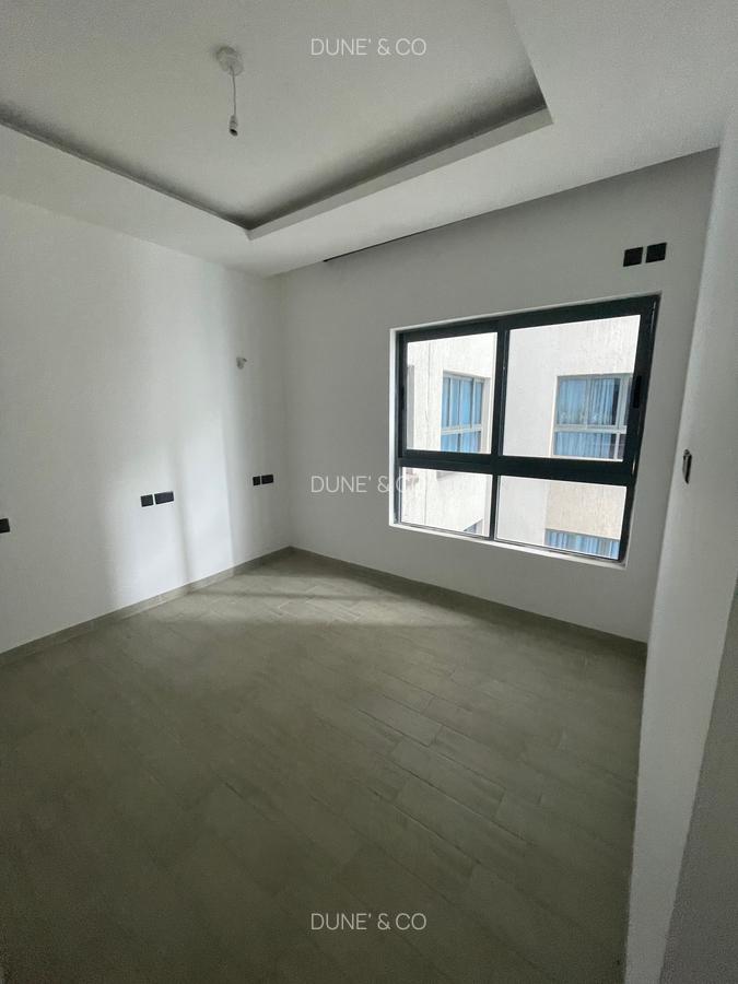 2 Bed Apartment with En Suite in Lavington - 11