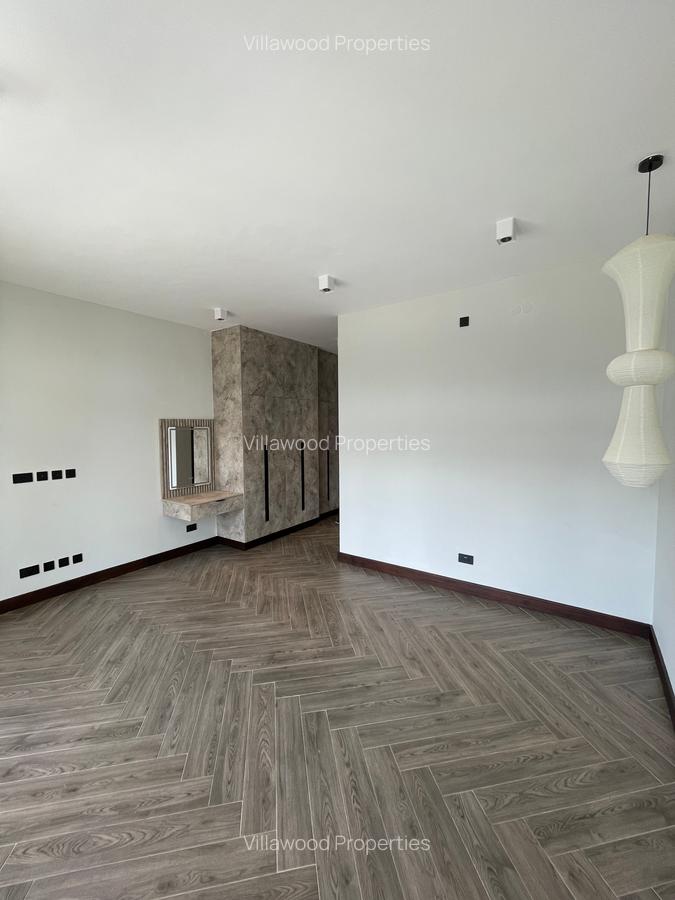 6 Bed Villa with En Suite in Nyari - 9