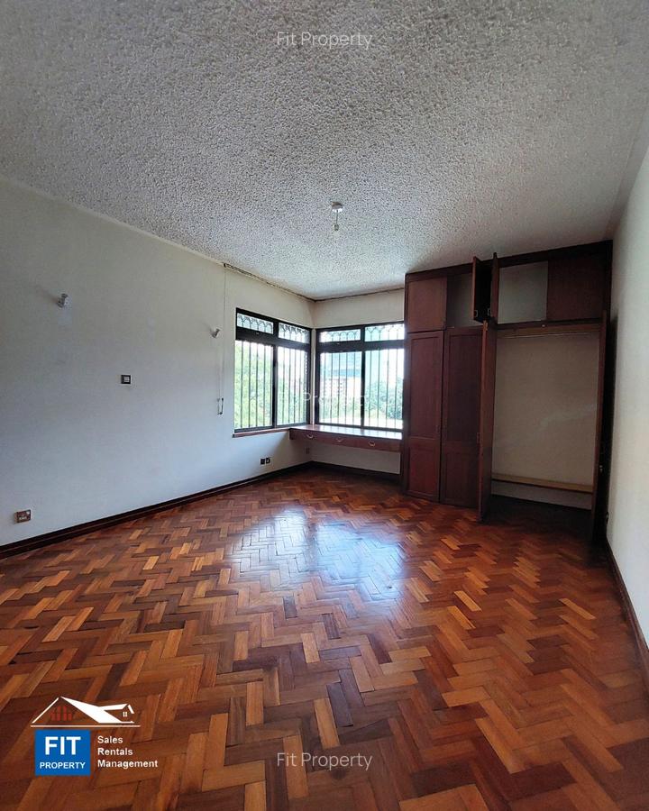 5 Bed House with En Suite in Muthaiga - 17