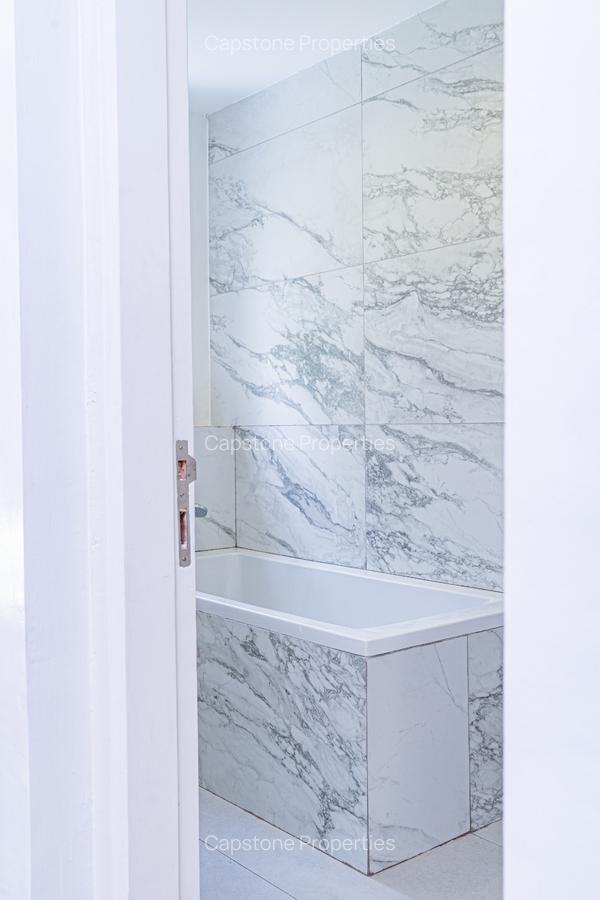 3 Bed Apartment with En Suite in Runda - 14