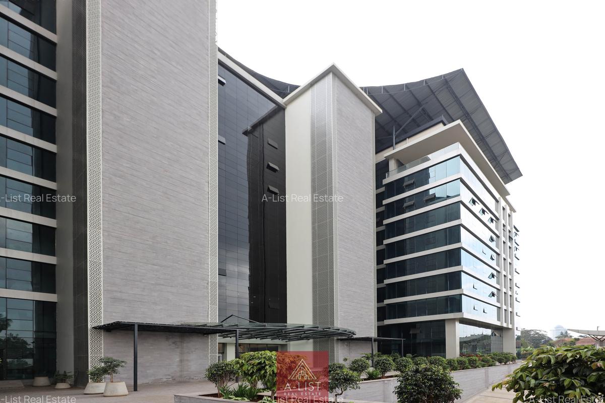 4,000 ft² Office with Service Charge Included at Riverside Drive - 19