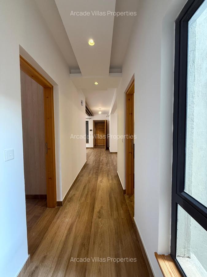 3 Bed Apartment with En Suite in Kileleshwa - 10