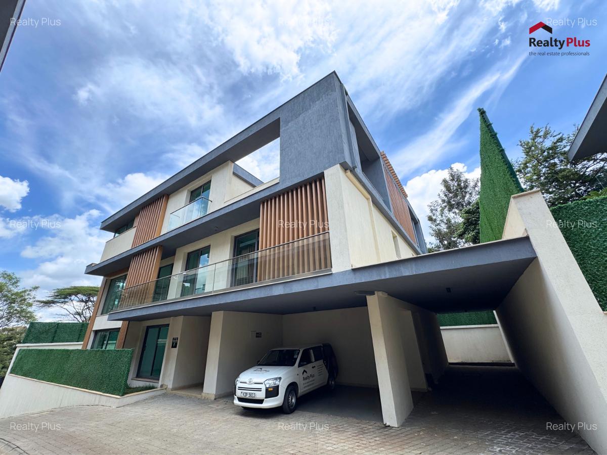 5 Bed Villa with En Suite in Lavington - 2