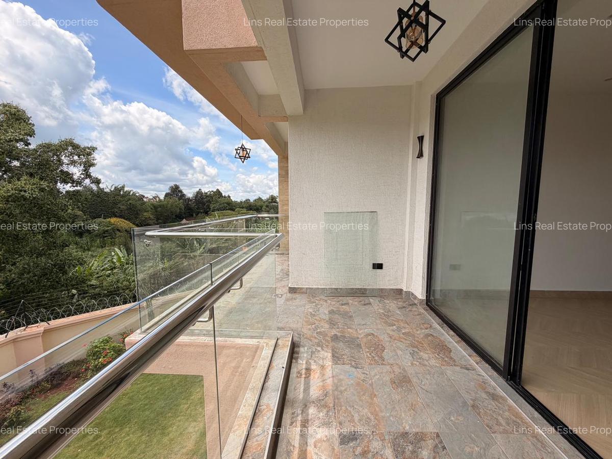 Serviced 1 Bed Apartment with En Suite in Runda - 10