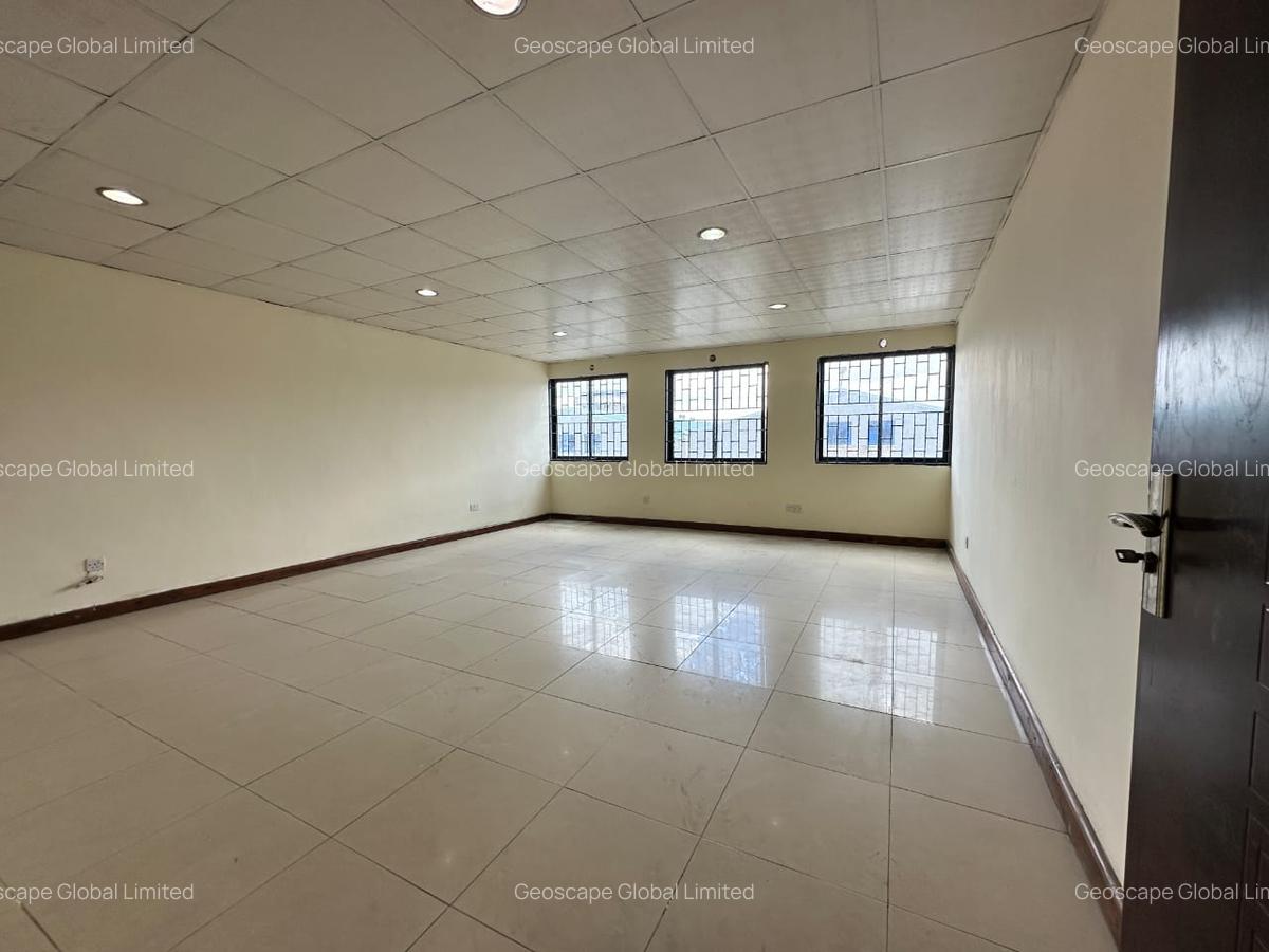 9,050 ft² Warehouse with Backup Generator in Mombasa Road - 3