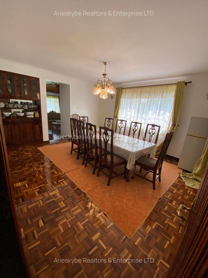 5 Bed Villa with En Suite in Runda - 4