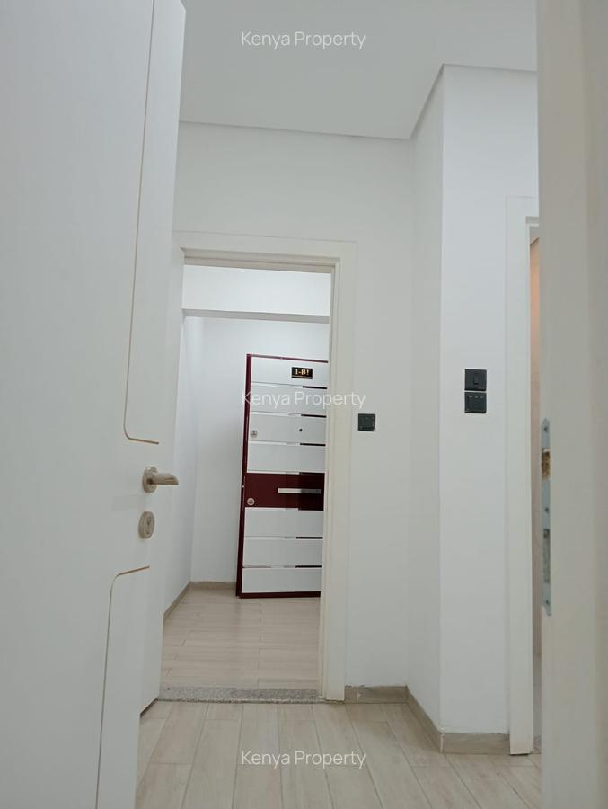 1 Bed Apartment with En Suite at Argwings Kodhek Road - 2