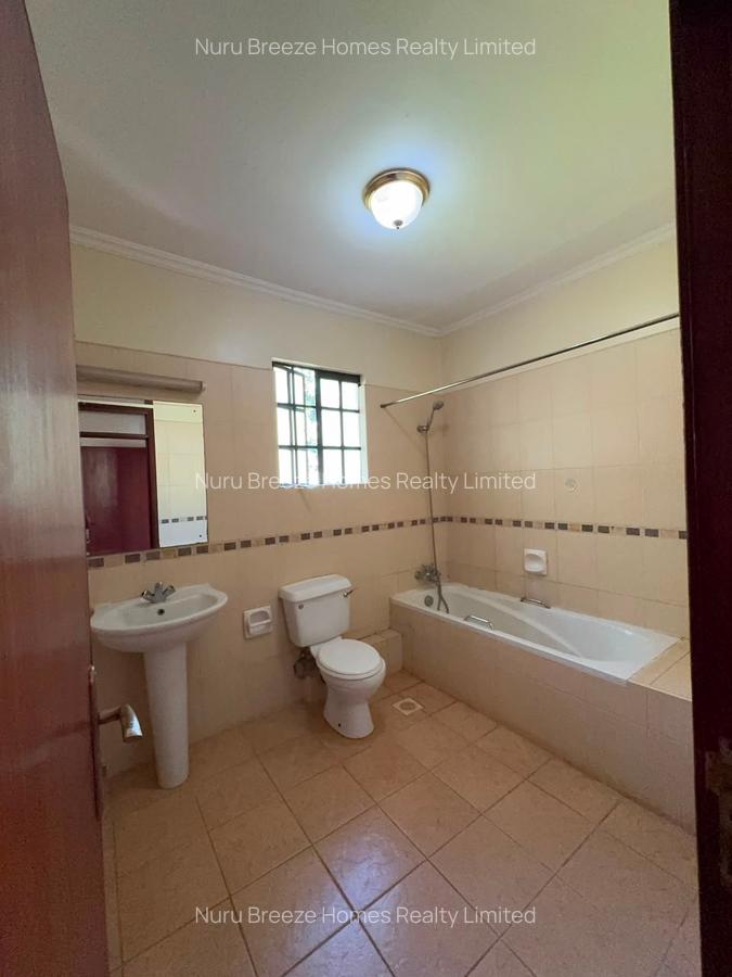 4 Bed Townhouse with En Suite in Kitisuru - 7