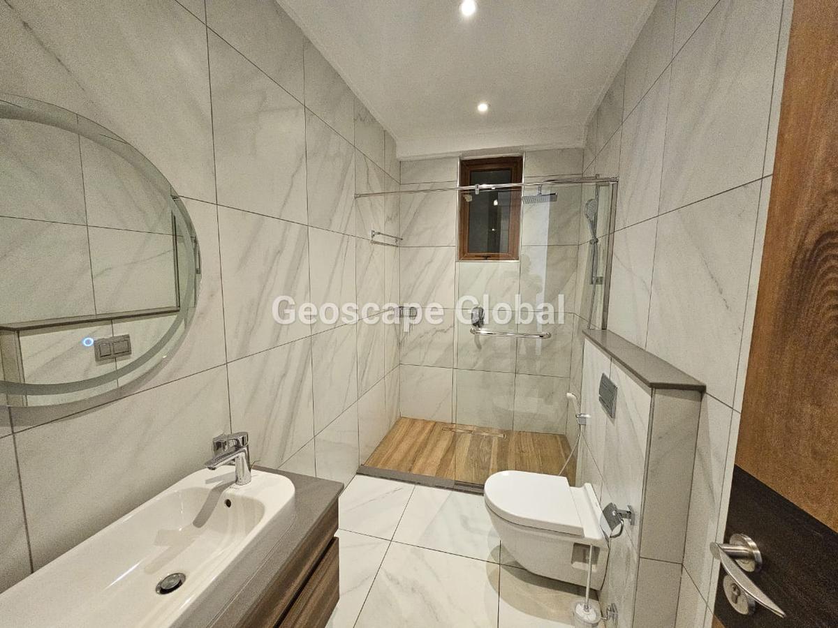 3 Bed Apartment with En Suite in Spring Valley - 13