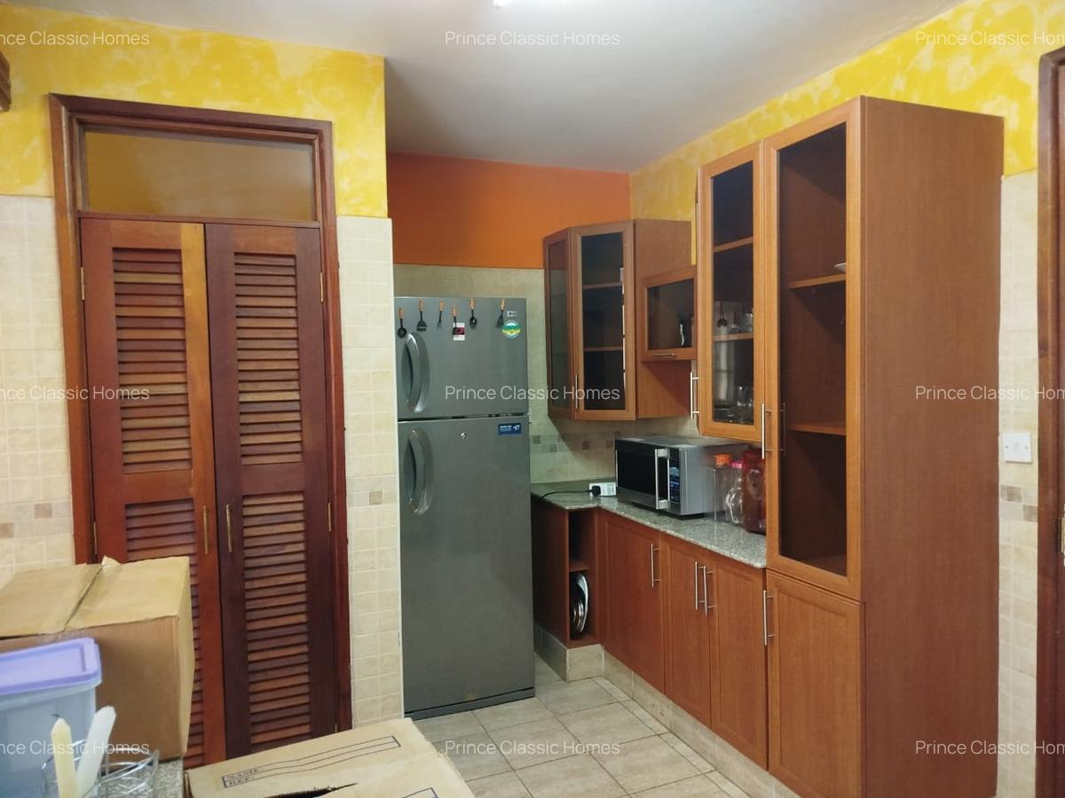 3 Bed Apartment with En Suite in Lavington - 4