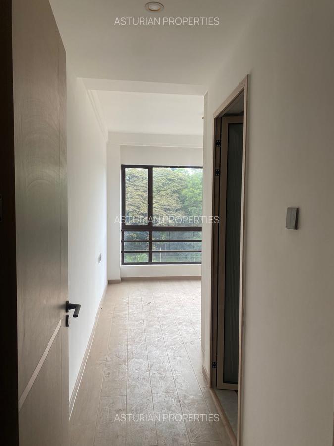 2 Bed Apartment with En Suite in Riverside - 18