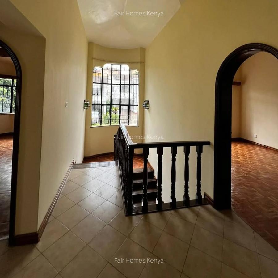 5 Bed Townhouse with En Suite at Riverside Drive - 18
