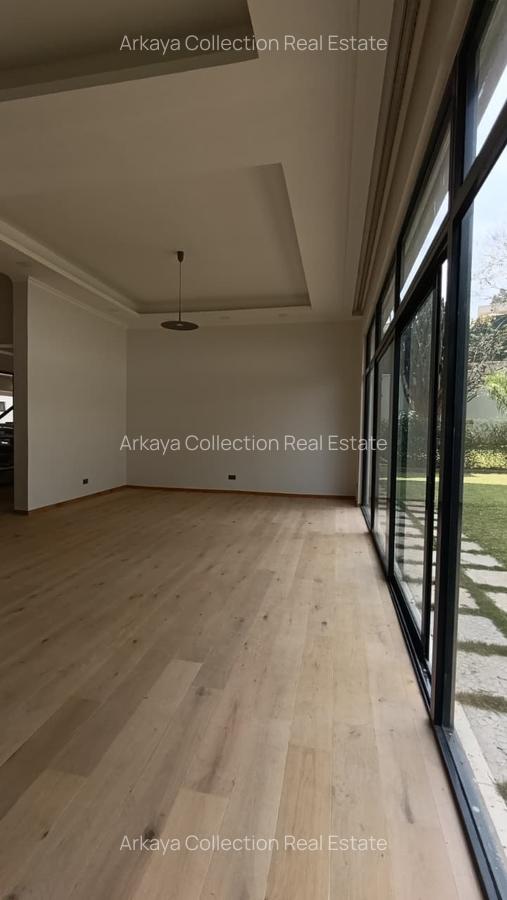 5 Bed Townhouse with En Suite in Lavington - 4