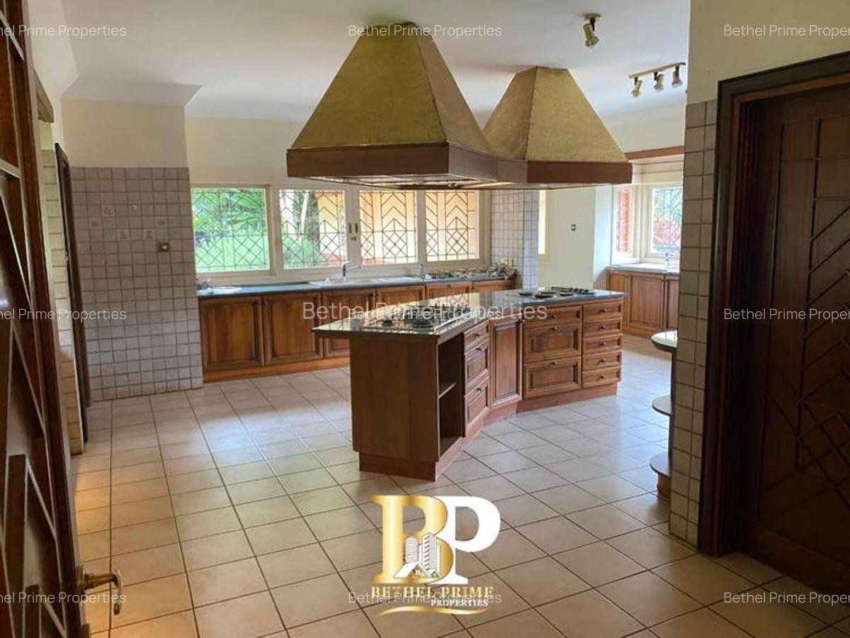 4 Bed Villa with En Suite in Muthaiga - 9