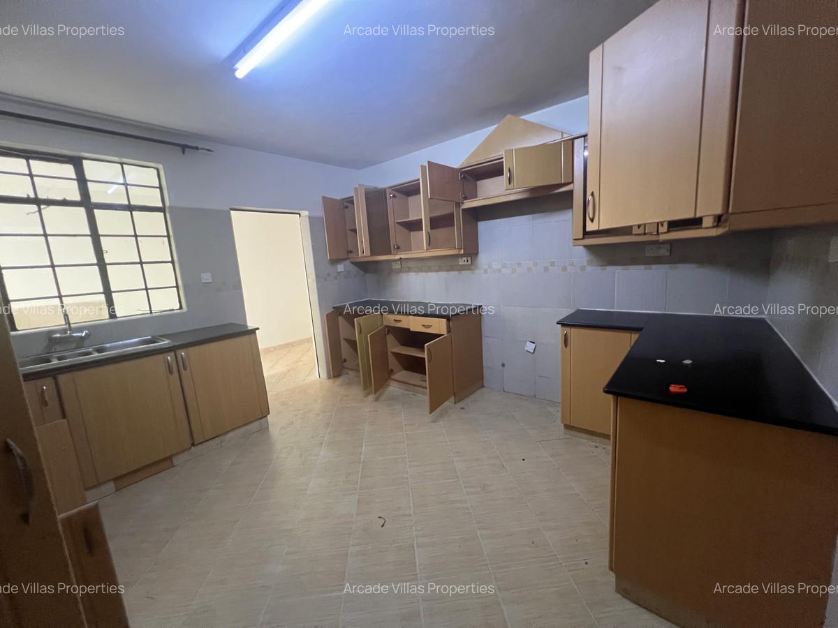 3 Bed Apartment with Swimming Pool in Kileleshwa - 5