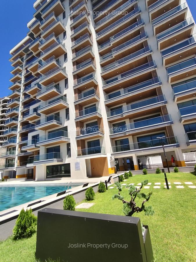 3 Bed Apartment with En Suite at Central - 4