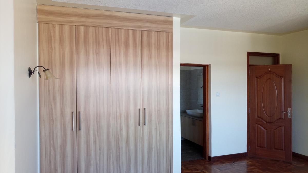 3 Bed Apartment with En Suite at Kilimani Estate Nairobi - 13