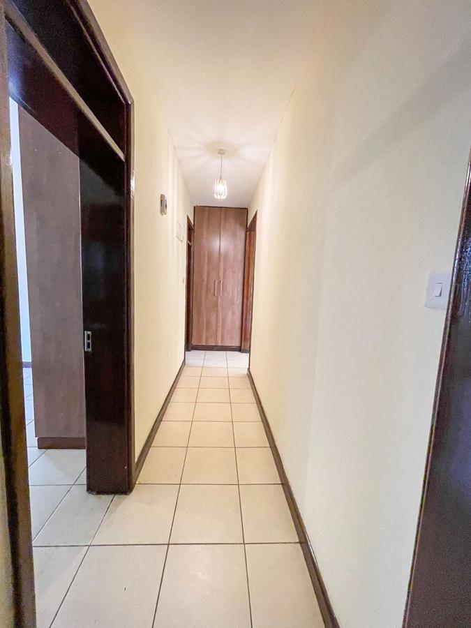 2 Bed Apartment with En Suite in Brookside - 12