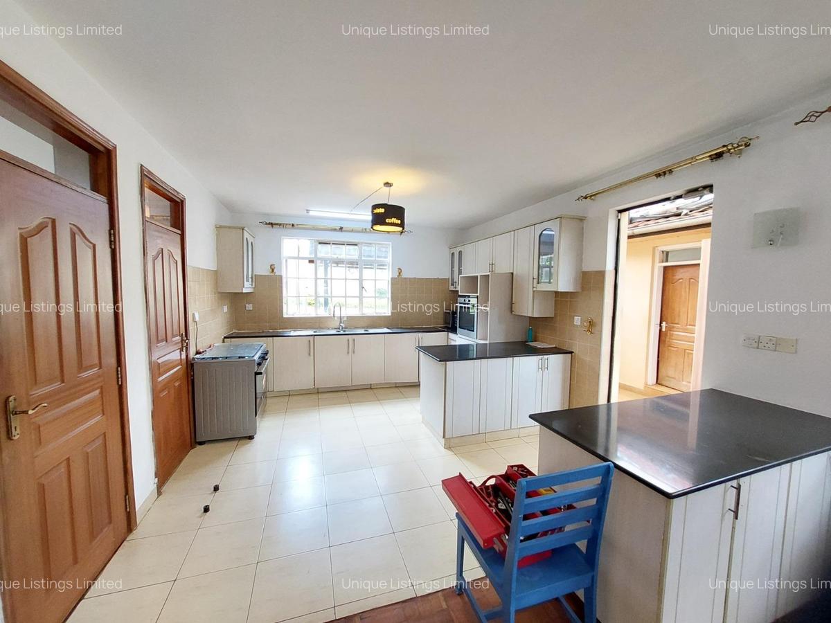 4 Bed House with En Suite in Runda - 8