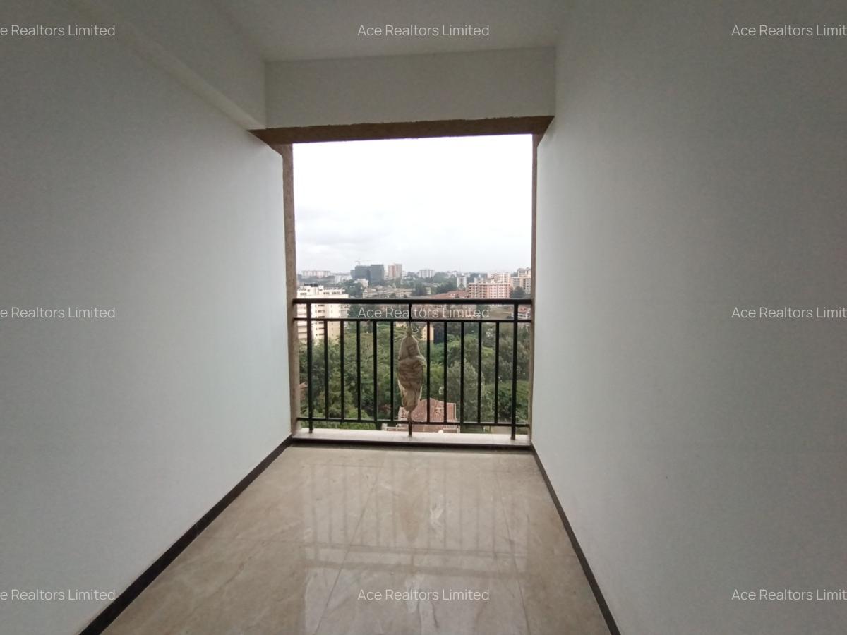 2 Bed Apartment with En Suite at Dennis Prit - 4
