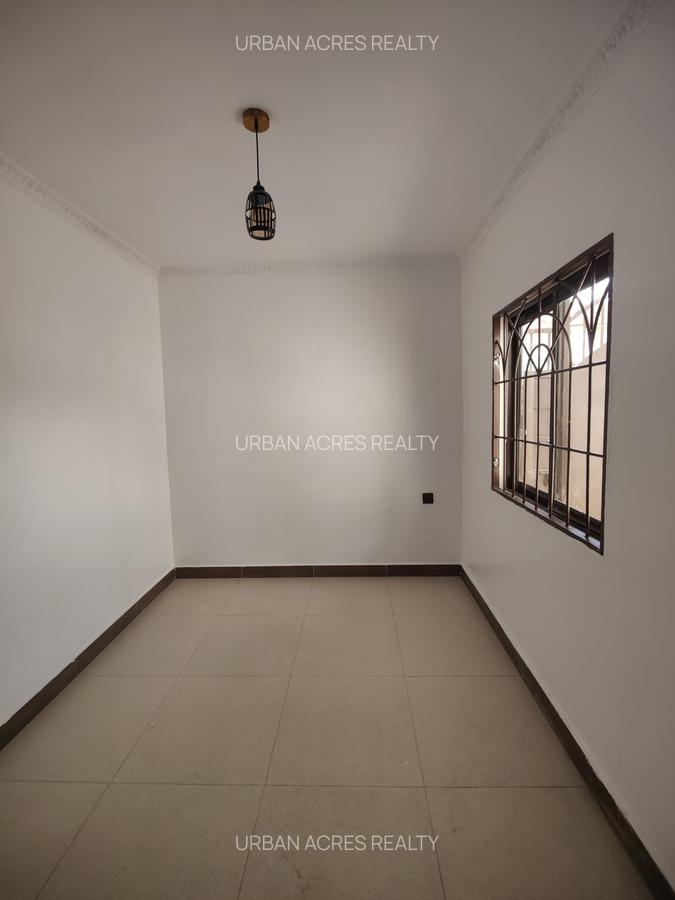 3 Bed Townhouse with En Suite in South C - 7
