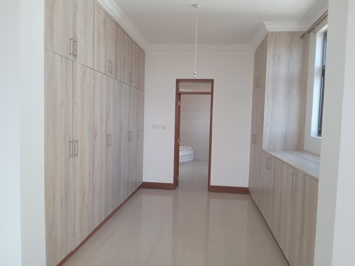 4 Bed Apartment with En Suite at Westlands Area - 10