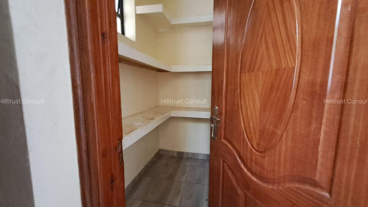 5 Bed Villa with En Suite at Westlands - 7