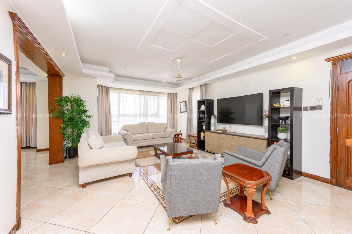 4 Bed Apartment with En Suite in Kizingo - 2