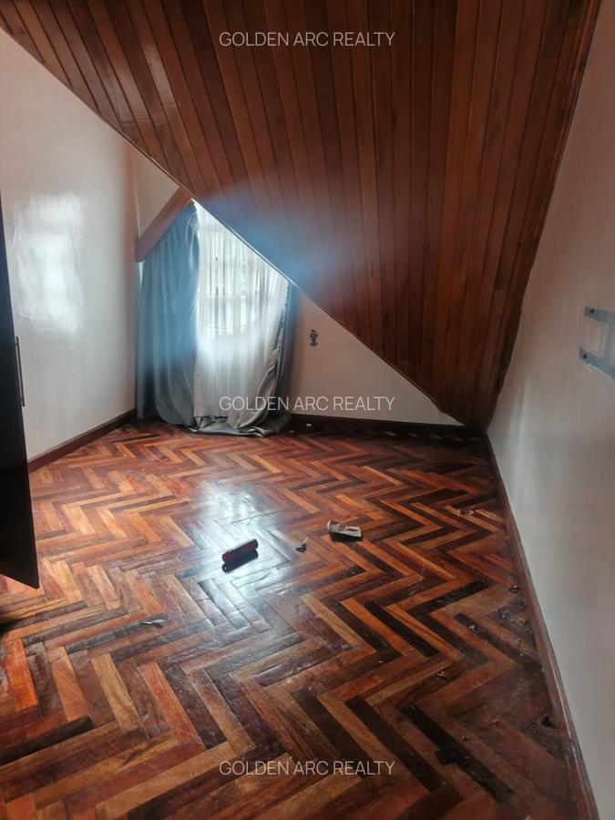 5 Bed Townhouse with En Suite in Karen - 14