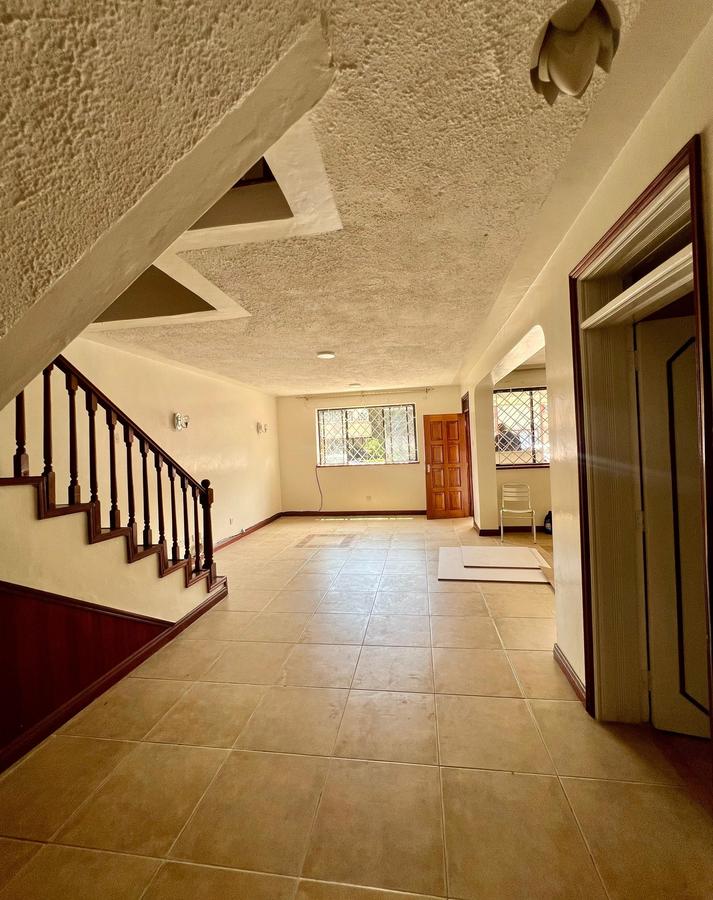 4 Bed Townhouse with En Suite at Kileleshwa - 10