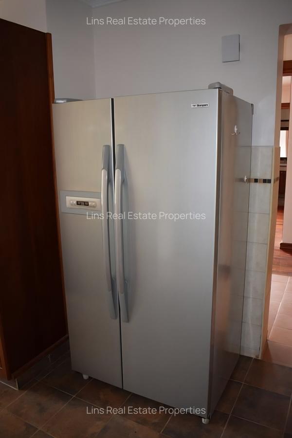 4 Bed Townhouse with En Suite in Spring Valley - 15