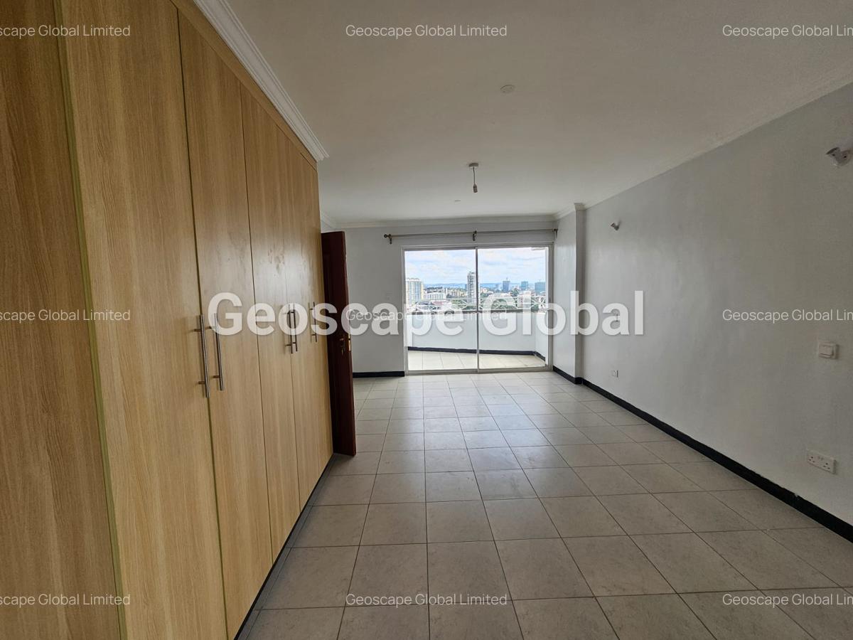3 Bed Apartment with En Suite in Kileleshwa - 5