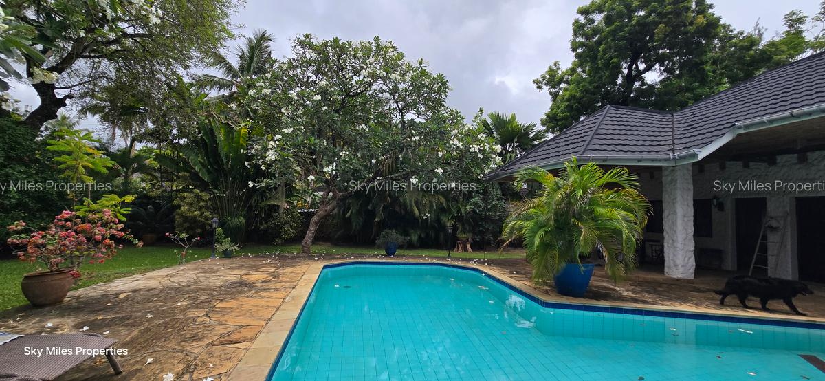 3 Bed Villa with En Suite at Mtwapa La-Marina - 6