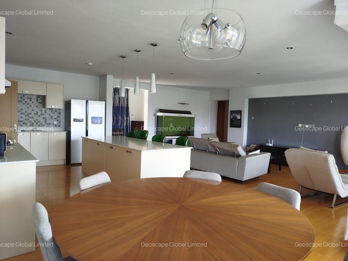 Furnished 3 Bed Apartment with En Suite in Brookside - 9