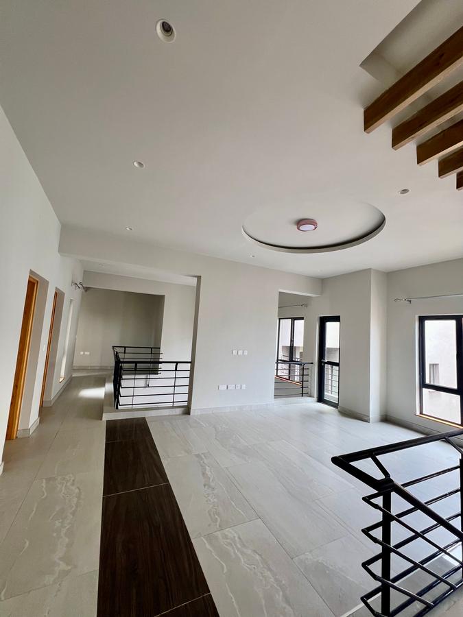4 Bed Apartment with En Suite in Kileleshwa - 11