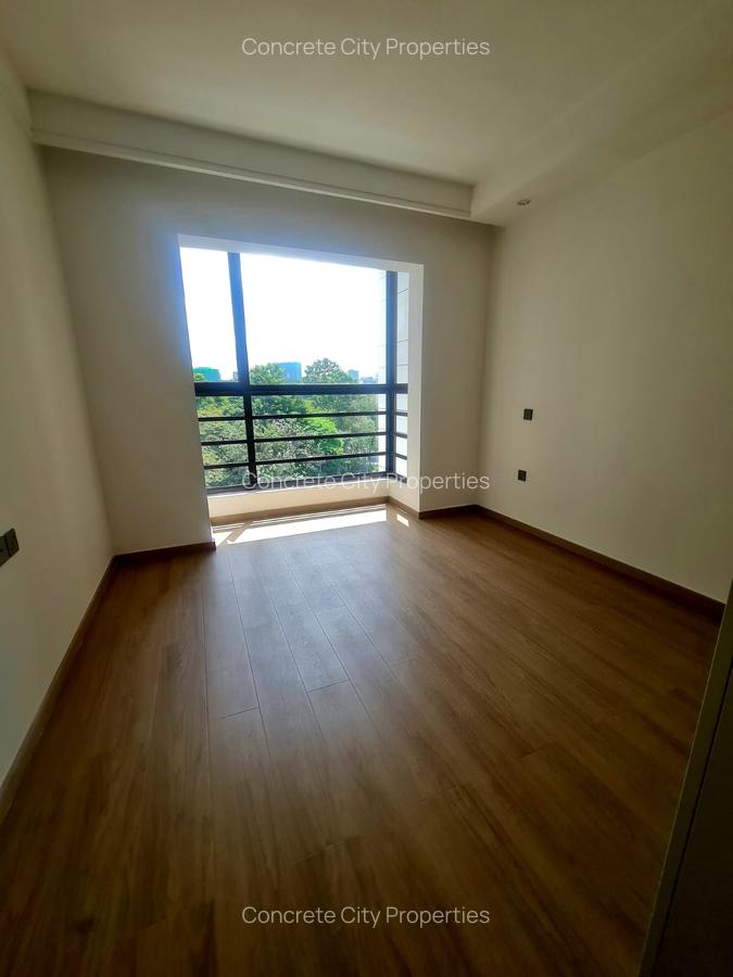 2 Bed Apartment with En Suite in Riverside - 7