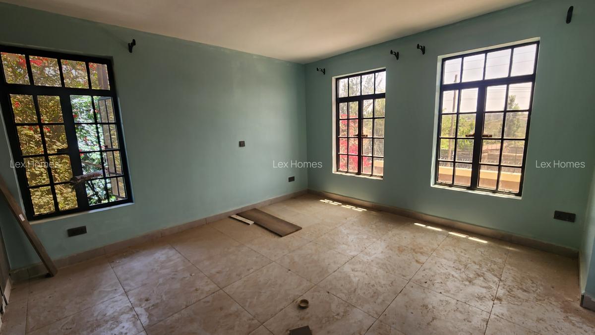 3 Bed Apartment with En Suite at Merisho Road - 14