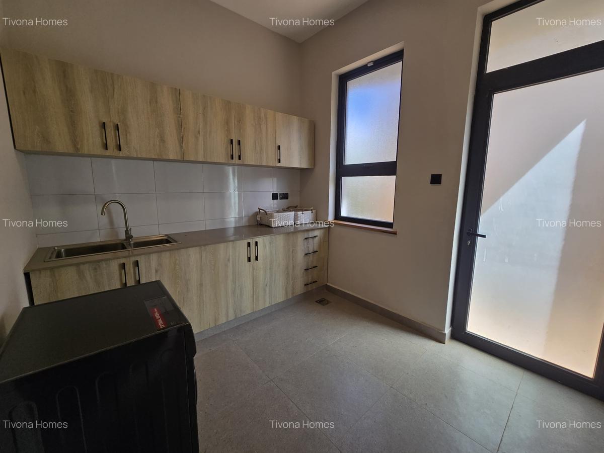 4 Bed Apartment with En Suite in Loresho - 13