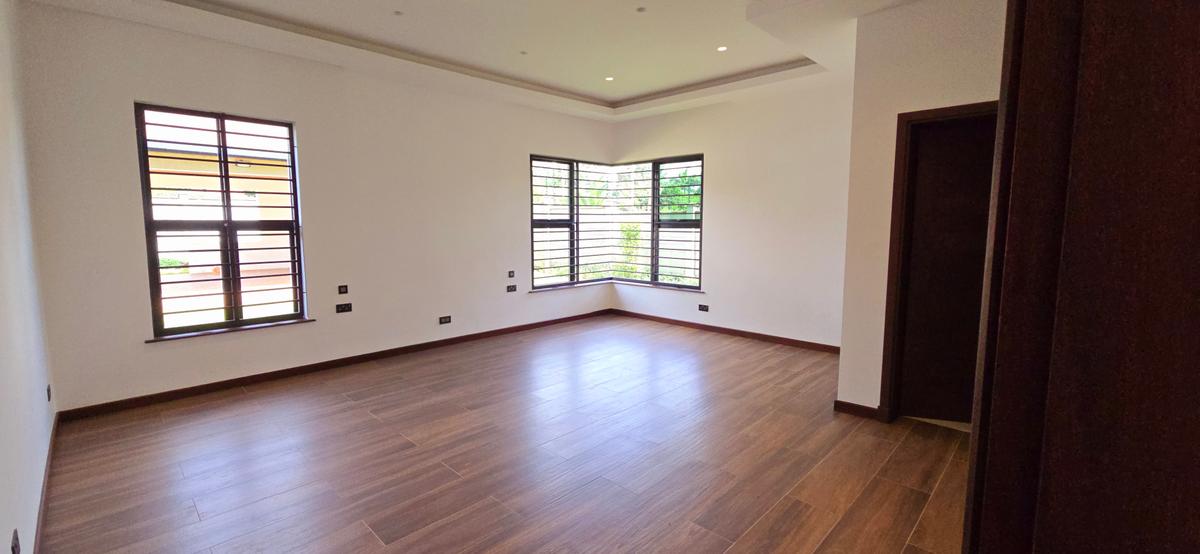 5 Bed House with En Suite at Eliud Mathu - 12