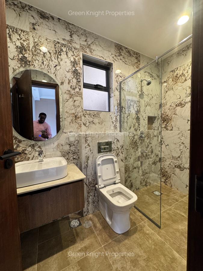 Serviced 2 Bed Apartment with En Suite in Westlands Area - 17